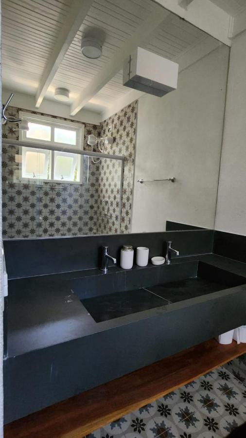 Linda Casa Praia De Pauba Em Condominio Сао Себастиао Екстериор снимка